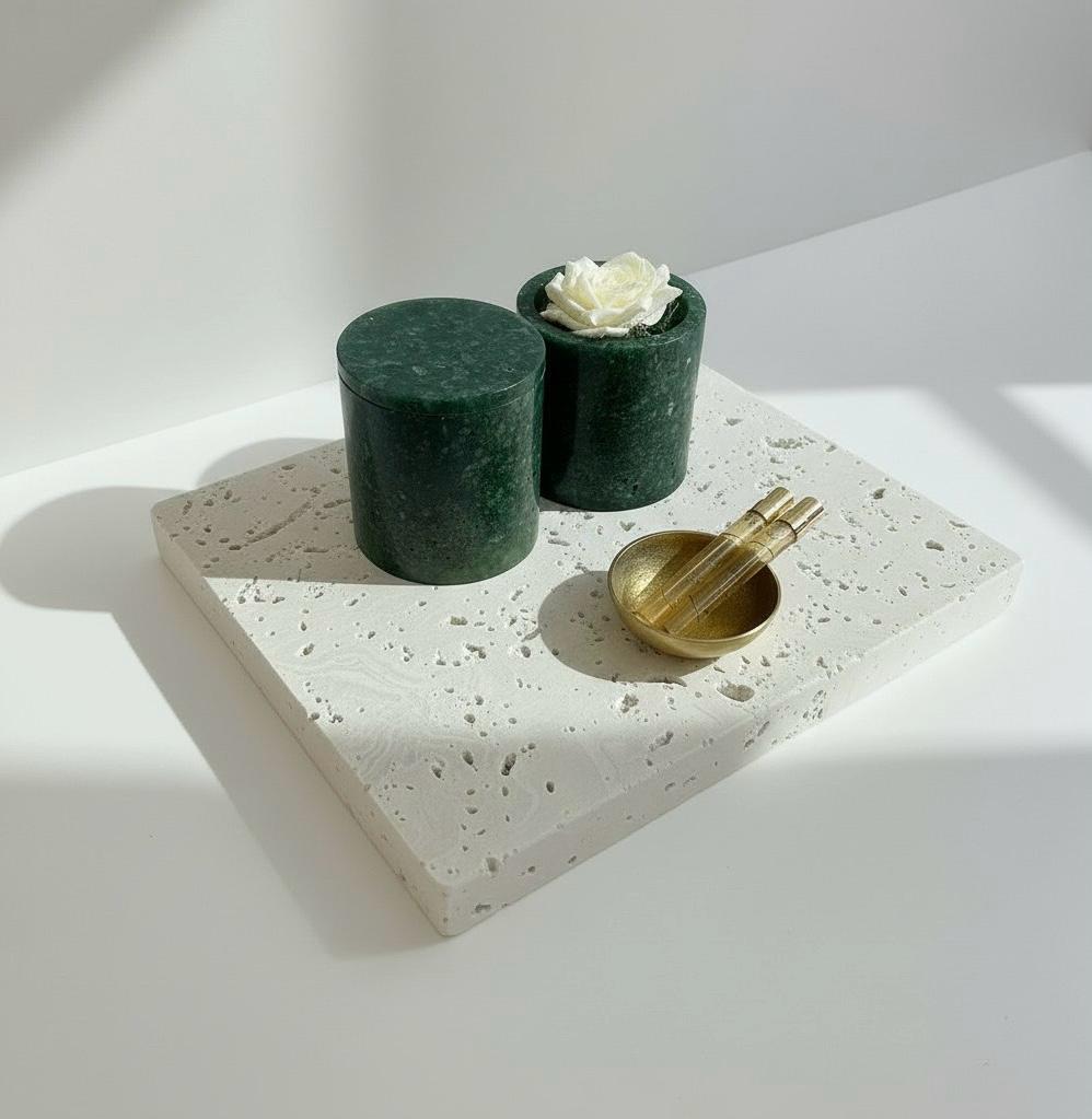 Sacred Oud – Jade & Aventurine Energy Ritual Candle | Luxury Crystal Soy Candle