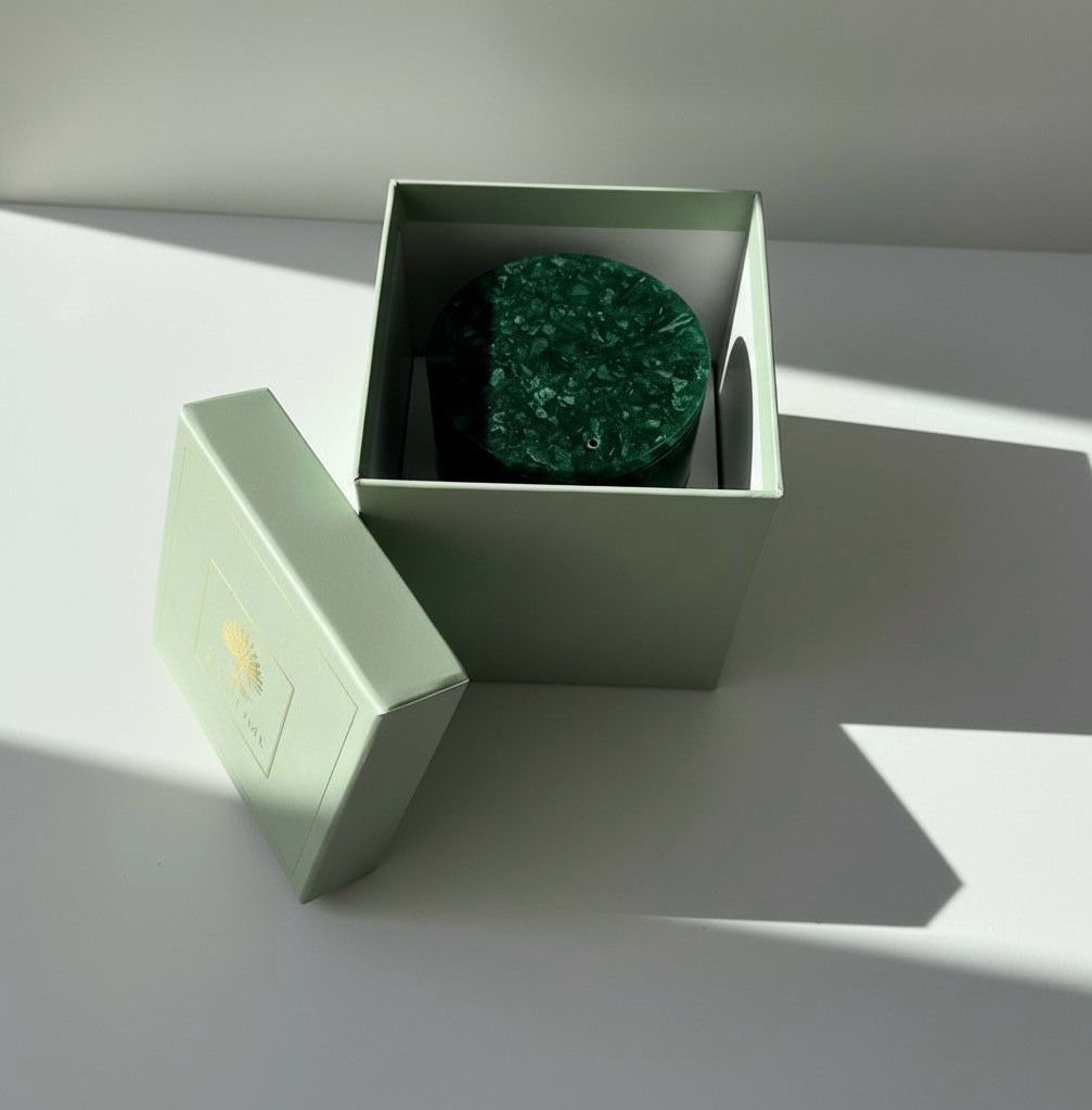 Sacred Oud – Jade Energy Ritual Candle | Luxury Crystal Soy Candle