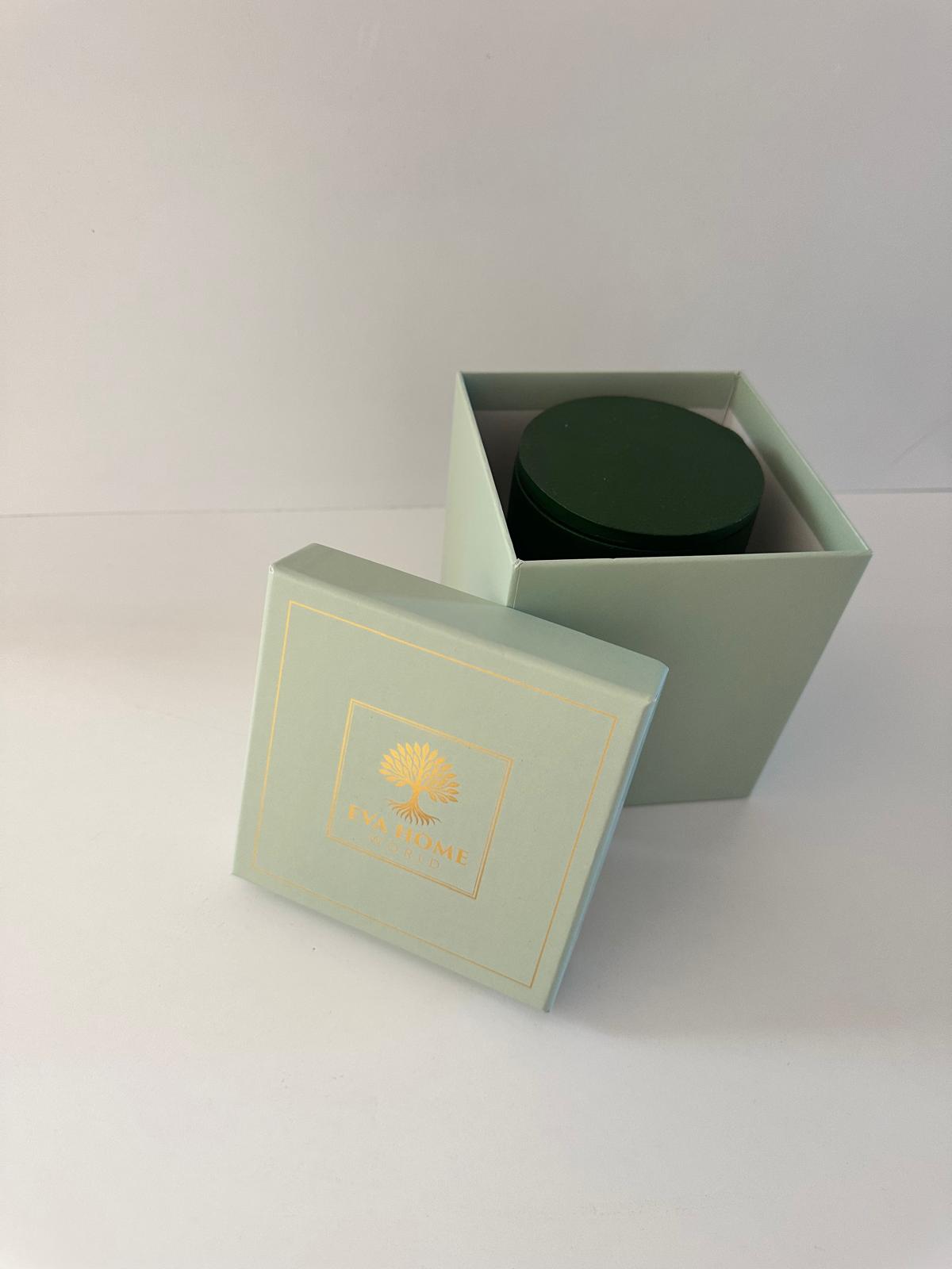 Sacred Oud – Purity & Calm Energy Candle (10x10 cm Luxury Ritual Edition)