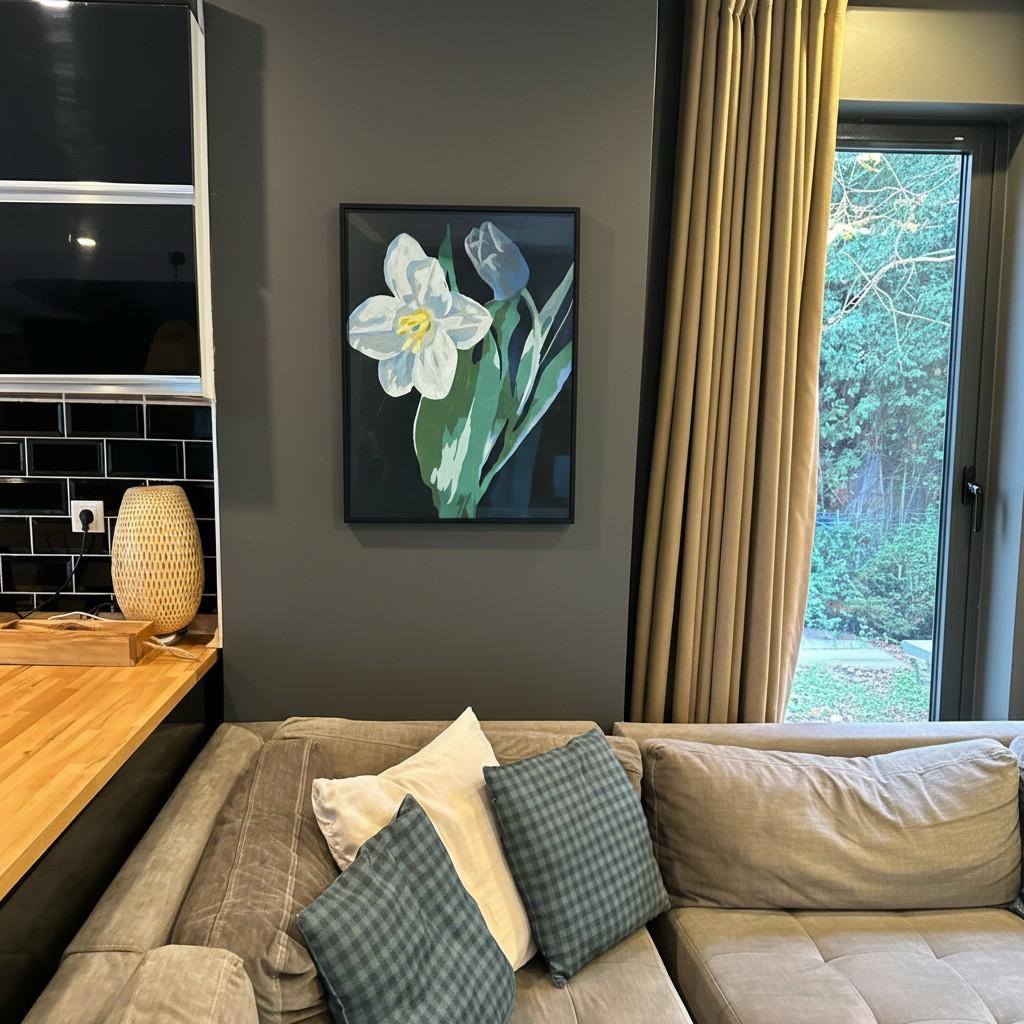 Midnight Lily Framed Wall Art – Modern Floral Painting | Black Background Luxury Decor | Elegant Minimal Interior | 50x65 cm