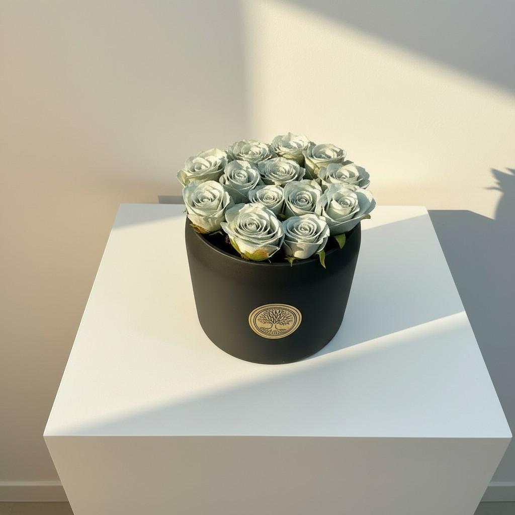 Royal Spice Medium Vase — Magnetic Power Statement Decor (20x20 cm)