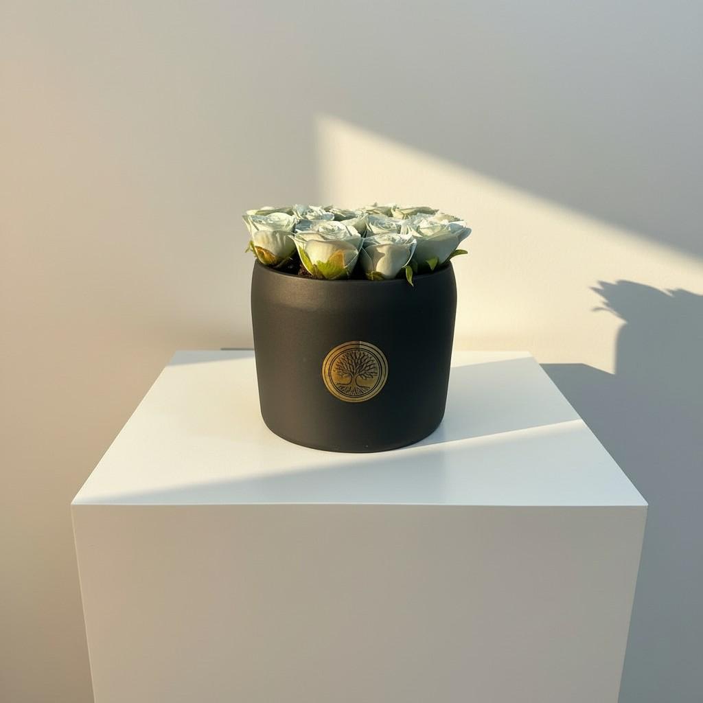 Royal Spice Medium Vase — Magnetic Power Statement Decor (20x20 cm)
