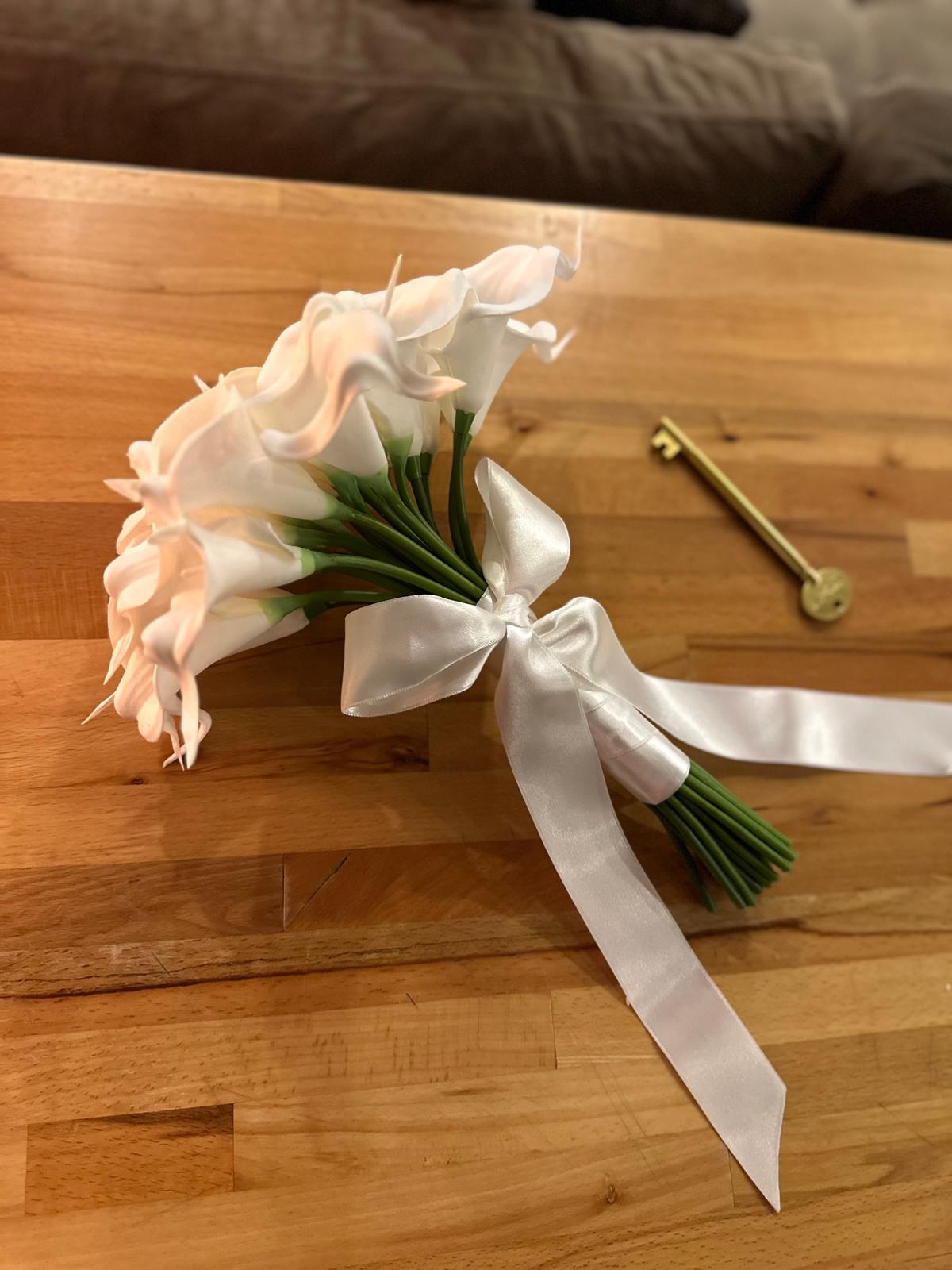 Classic Calla Bridal Bouquet | Calm Luxury Wedding Ritual Flowers
